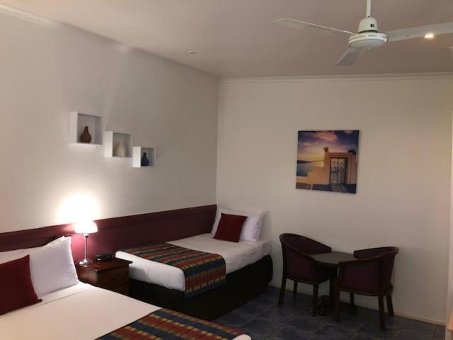Central Studio Accommodation Gladstone Extérieur photo