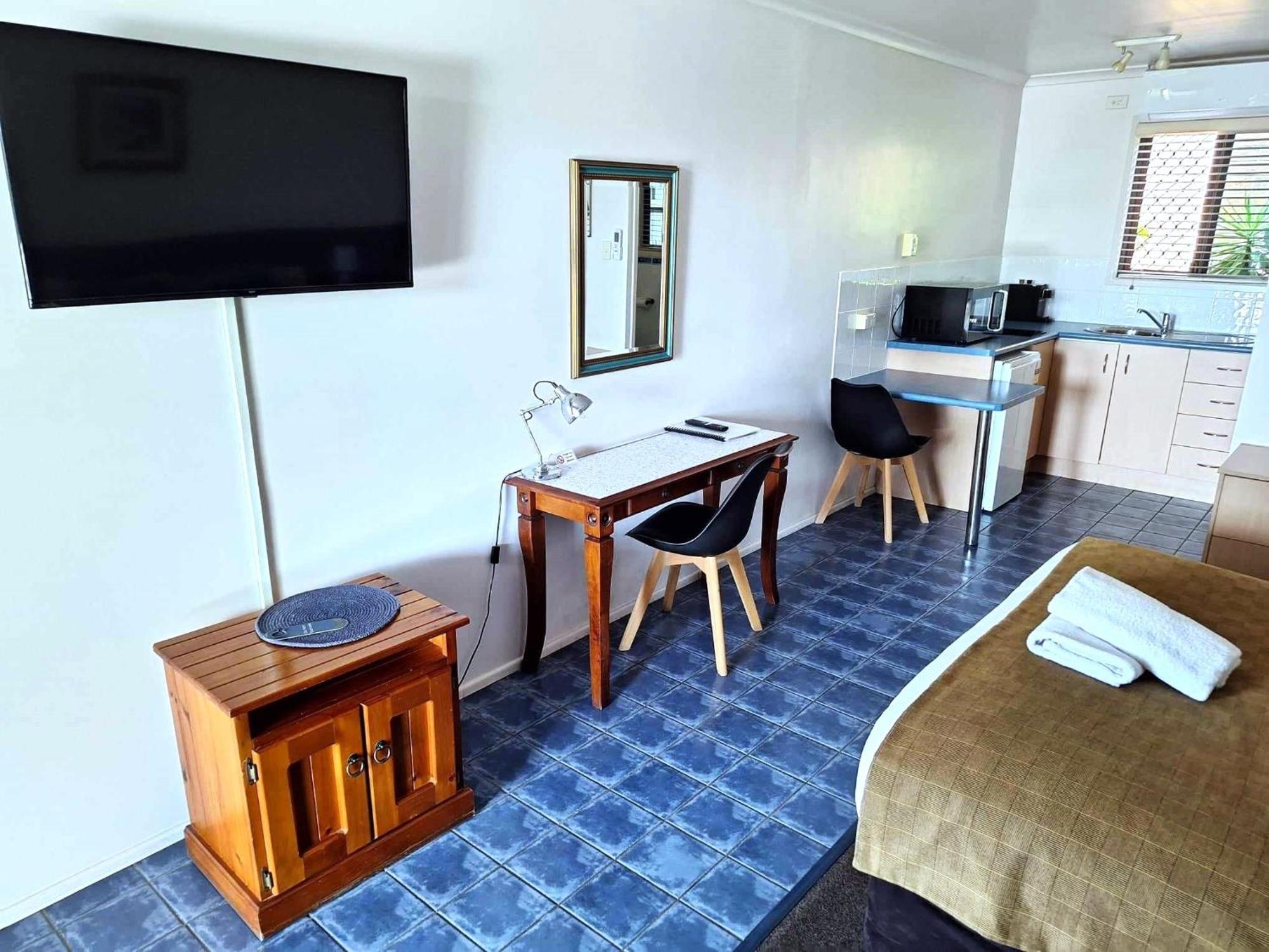Central Studio Accommodation Gladstone Extérieur photo