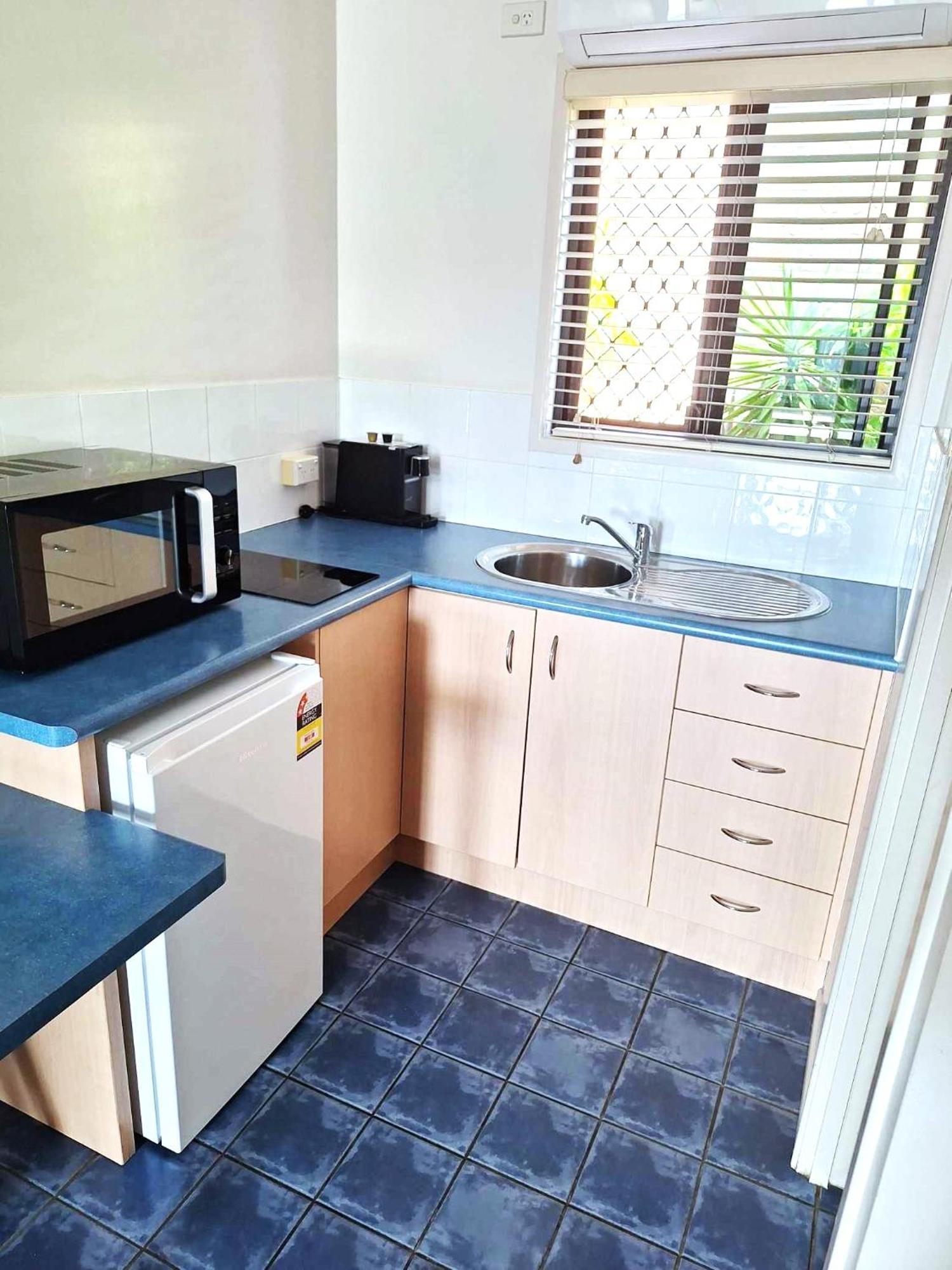 Central Studio Accommodation Gladstone Extérieur photo