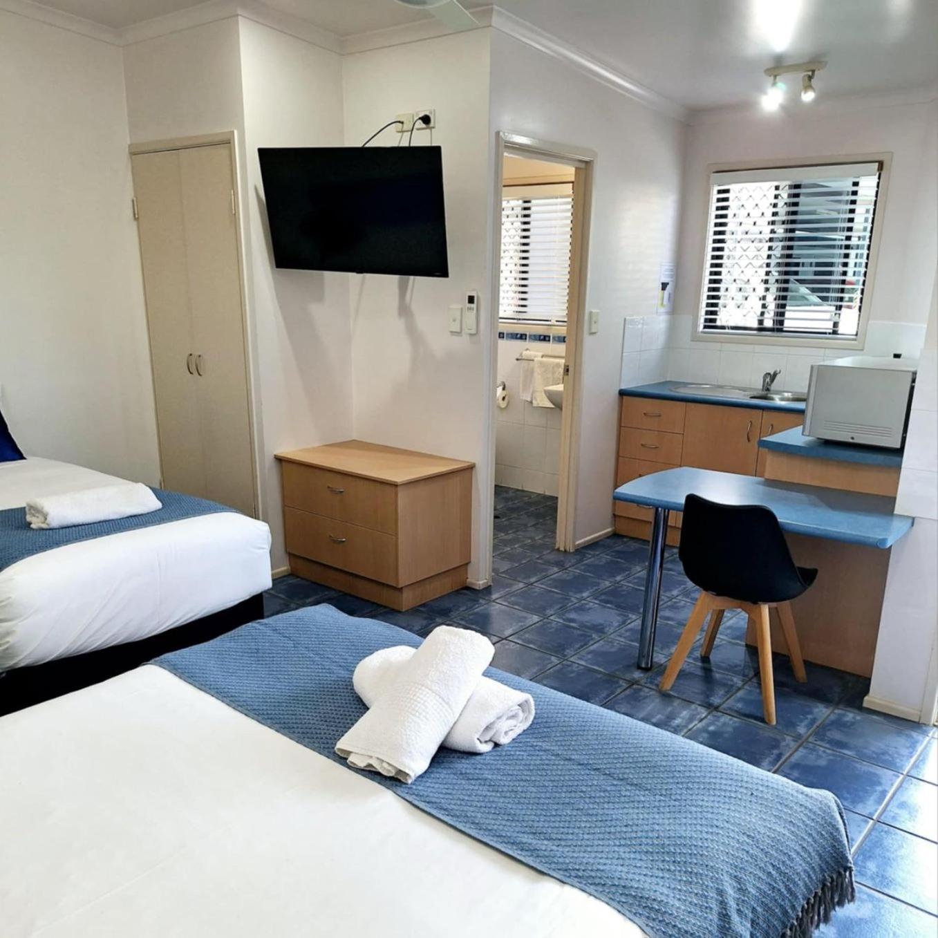Central Studio Accommodation Gladstone Extérieur photo