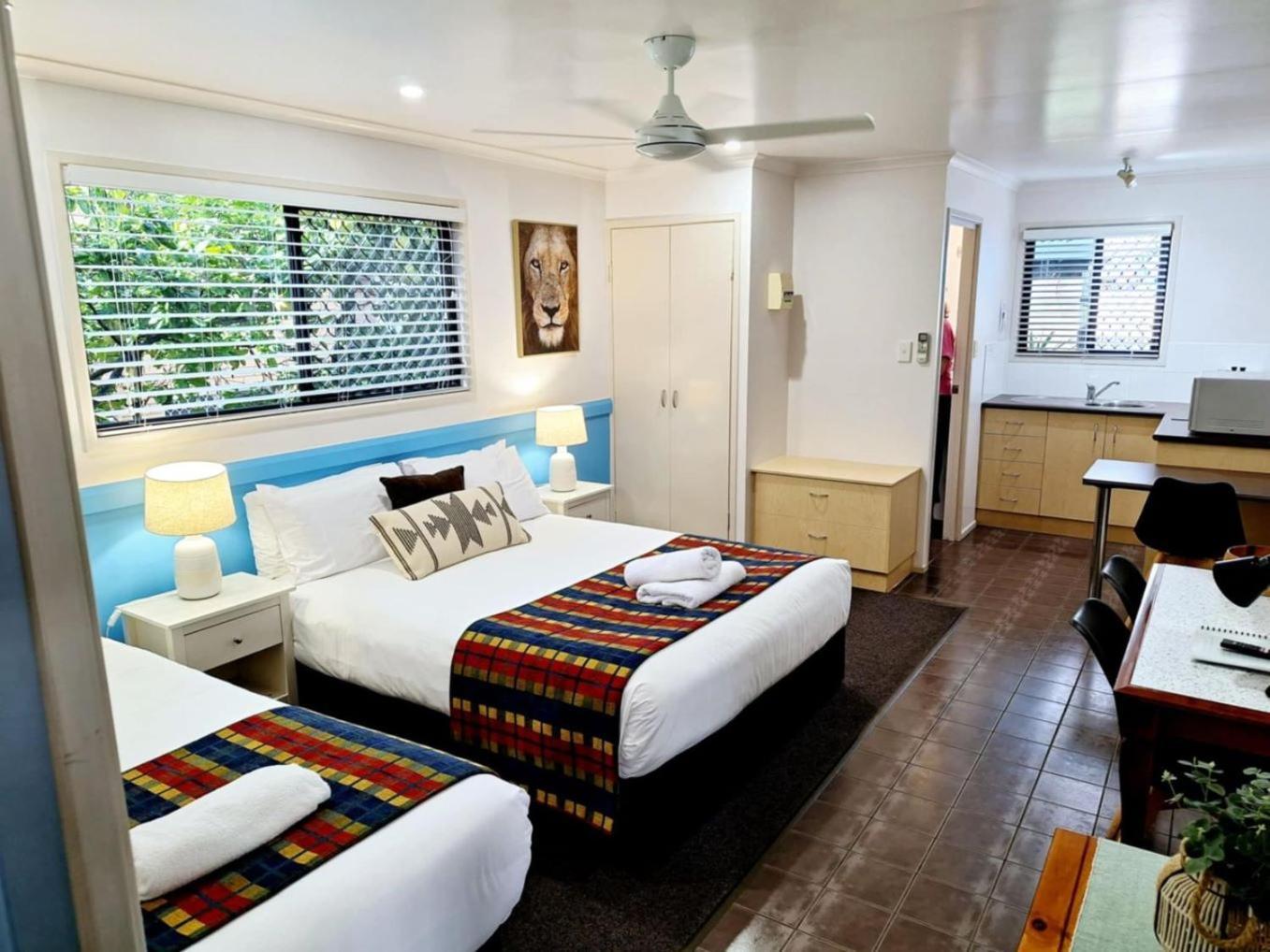 Central Studio Accommodation Gladstone Extérieur photo