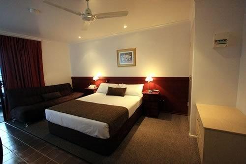 Central Studio Accommodation Gladstone Extérieur photo